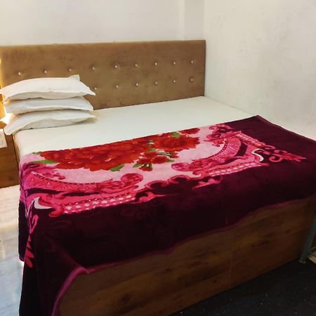 Hotel Amritam Inn Ujjain Esterno foto